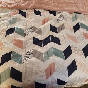 Geometric Chevron Comforter - Multi-Color